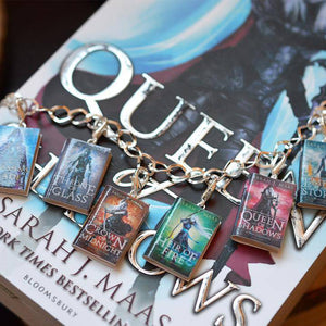 Throne of Glasses US edition miniature book charm bracelet on queen of shadow